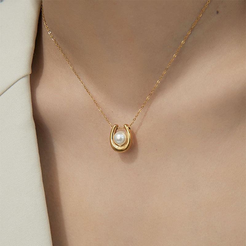 Retro Fashion necklace Joker ladies new clavicle chain